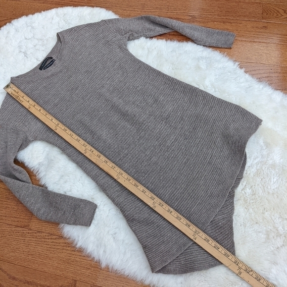 TAHARI extra fine merino wool knit long sweater xs - Picture 3 of 6